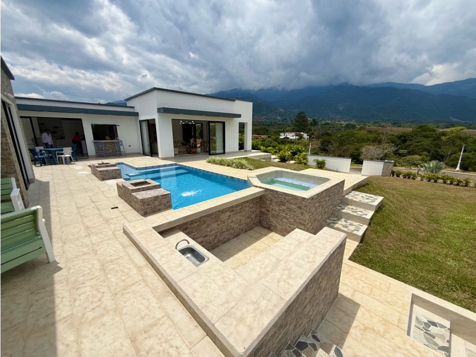 Casa campestre en condominio Acuarela, Buitrera, palmira