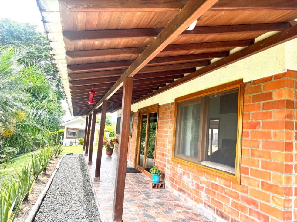 CASA CAMPESTRE EN CONDOMINIO SECTOR MORELIA PEREIRA BAJO DE PR
