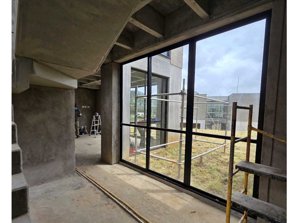 CASA CAMPESTRE EN EL ALTO (En obra gris) — foto 6
