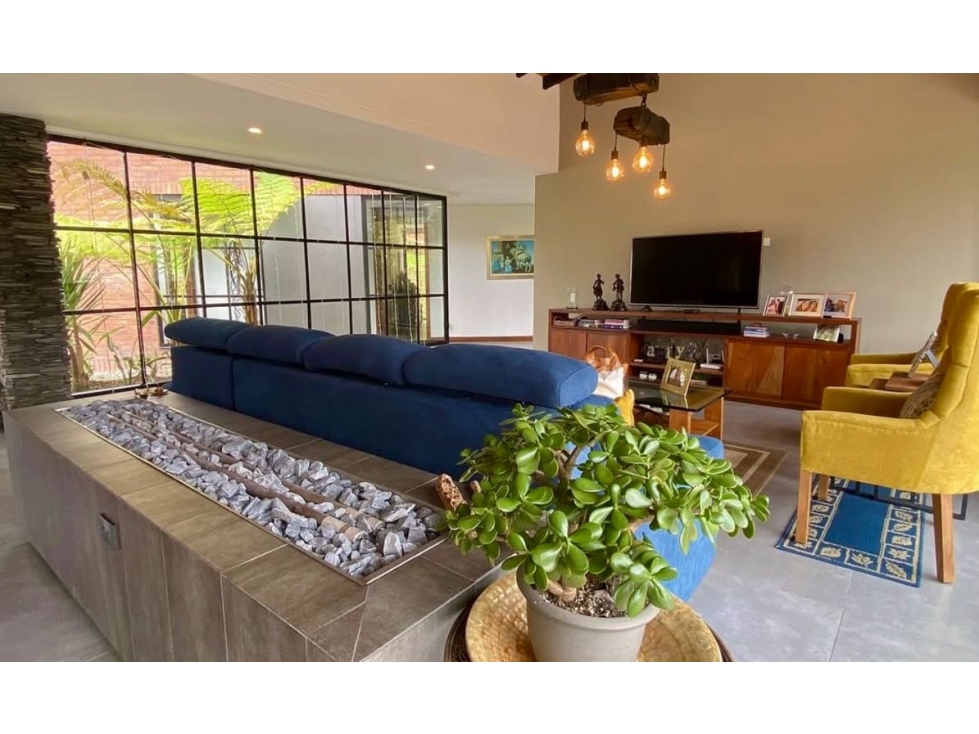 Casa campestre en el casco urbano del retiro — foto 2