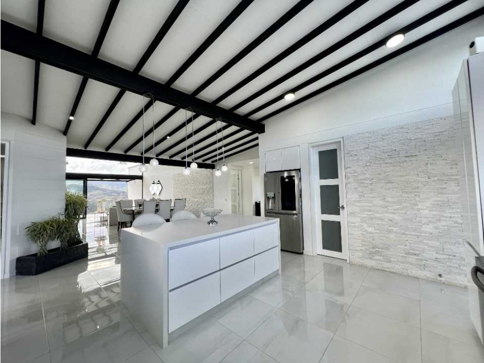 CASA CAMPESTRE EN EL RETIRO — foto 4