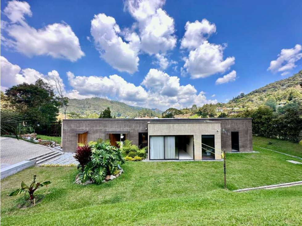 CASA CAMPESTRE EN EL RETIRO — foto 2