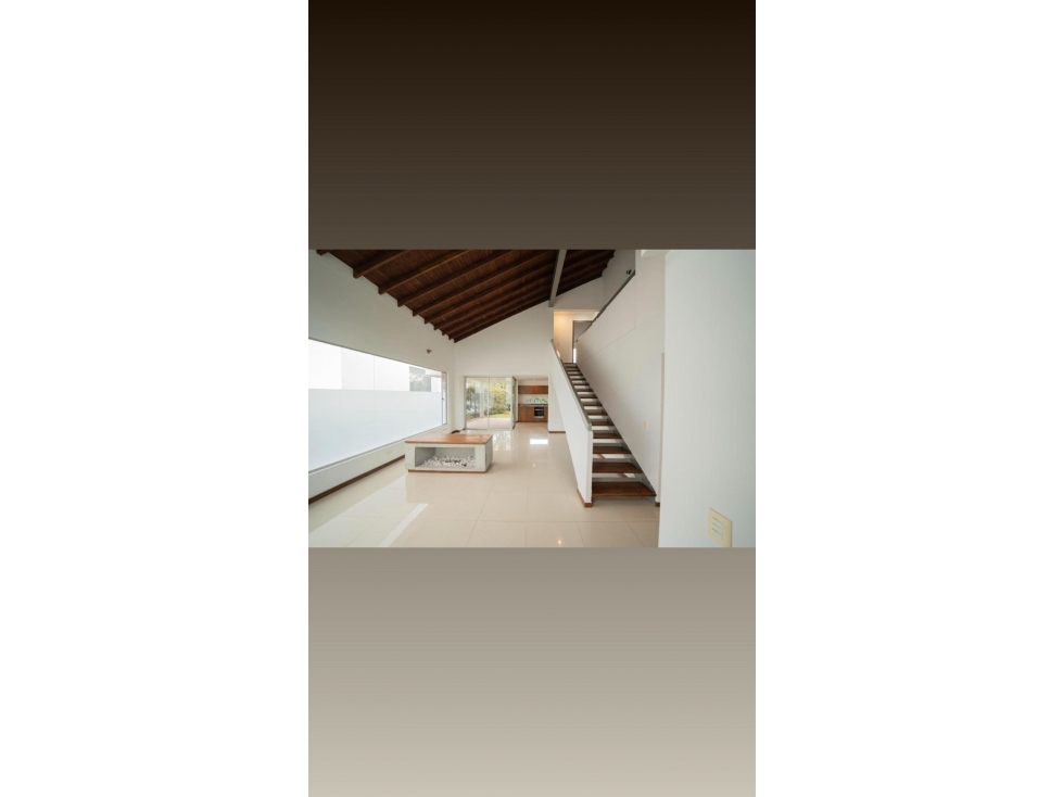 Casa campestre en el Retiro. Moderna iluminada excelente ubicación — foto 2