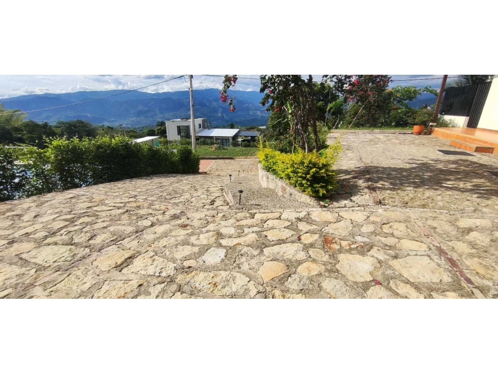 Casa campestre en #lamesacundinamarca 1000 M2 en 1599 millones. — foto 2
