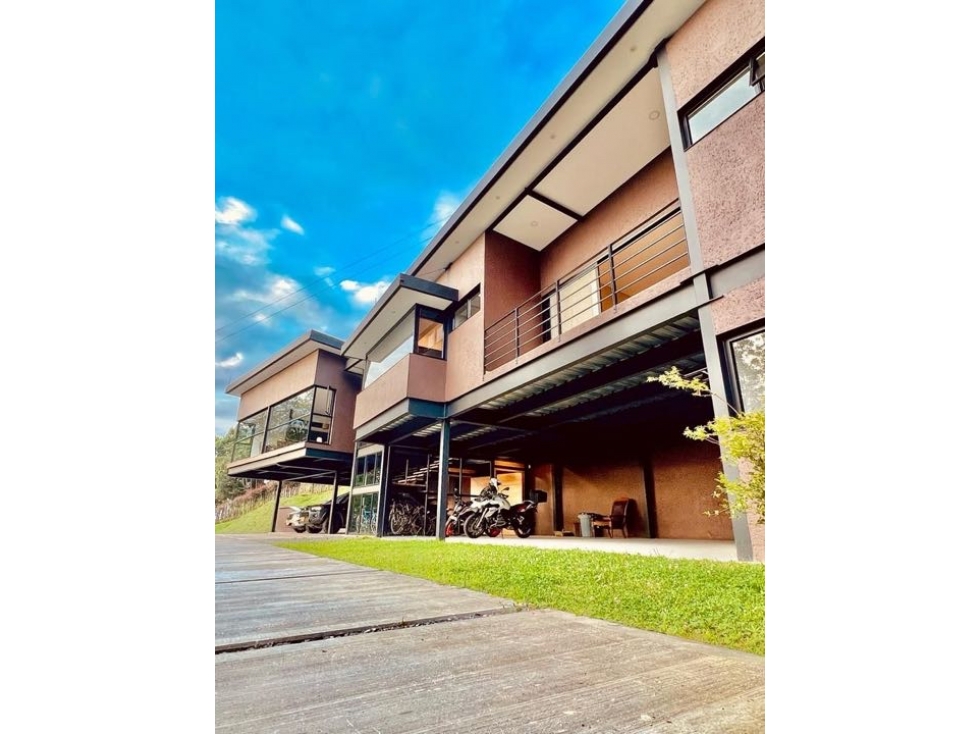 Casa Campestre en Las Palmas para la venta con vista la ciudad - 2