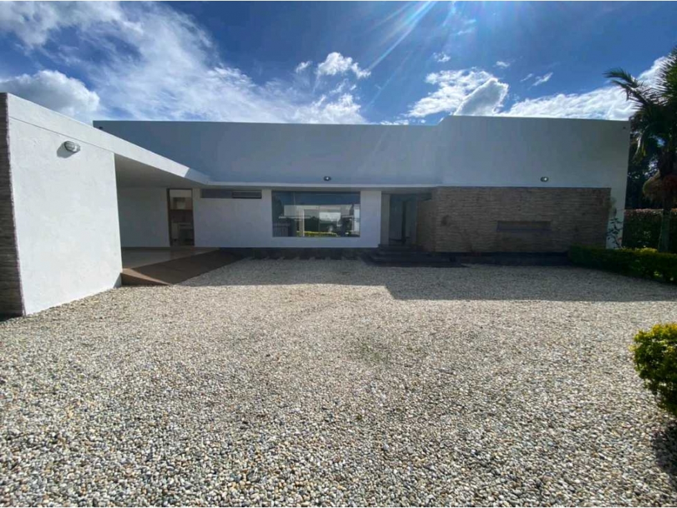 CASA CAMPESTRE EN LLANOGRANDE UN.SOLO NIVEL — foto 4
