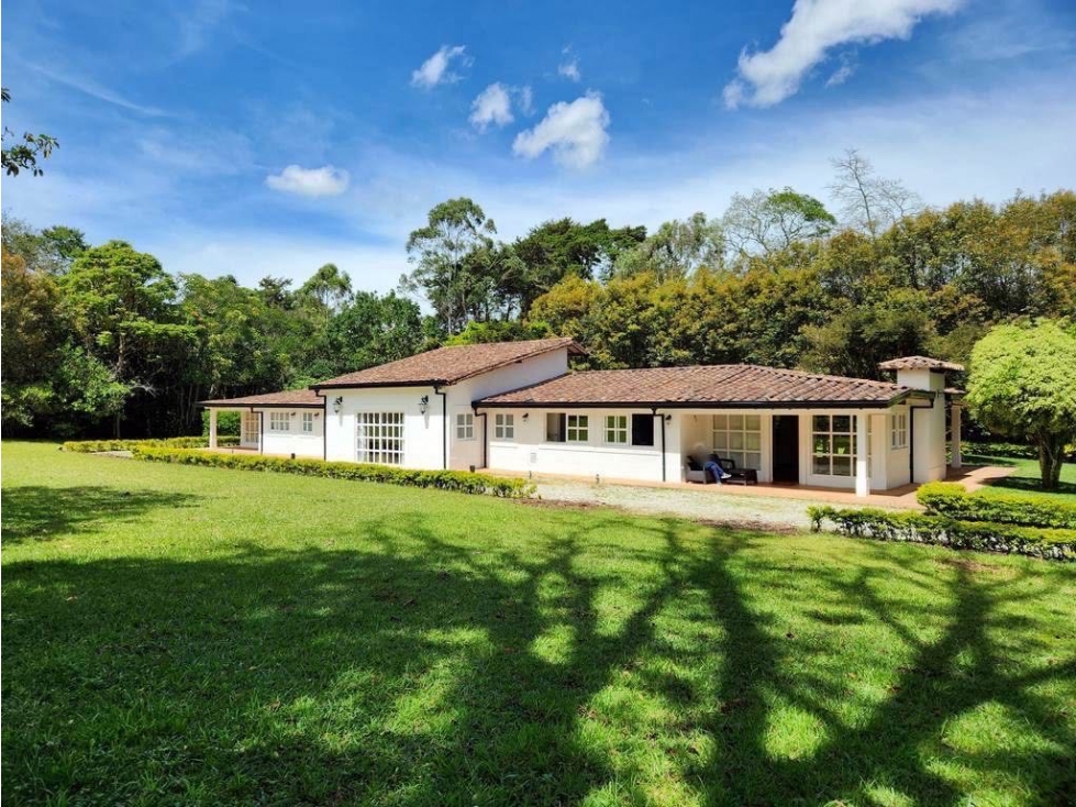 CASA CAMPESTRE EN PARCELACIÓN | SECTOR COMFAMA, RIONEGRO EN VENTA F575