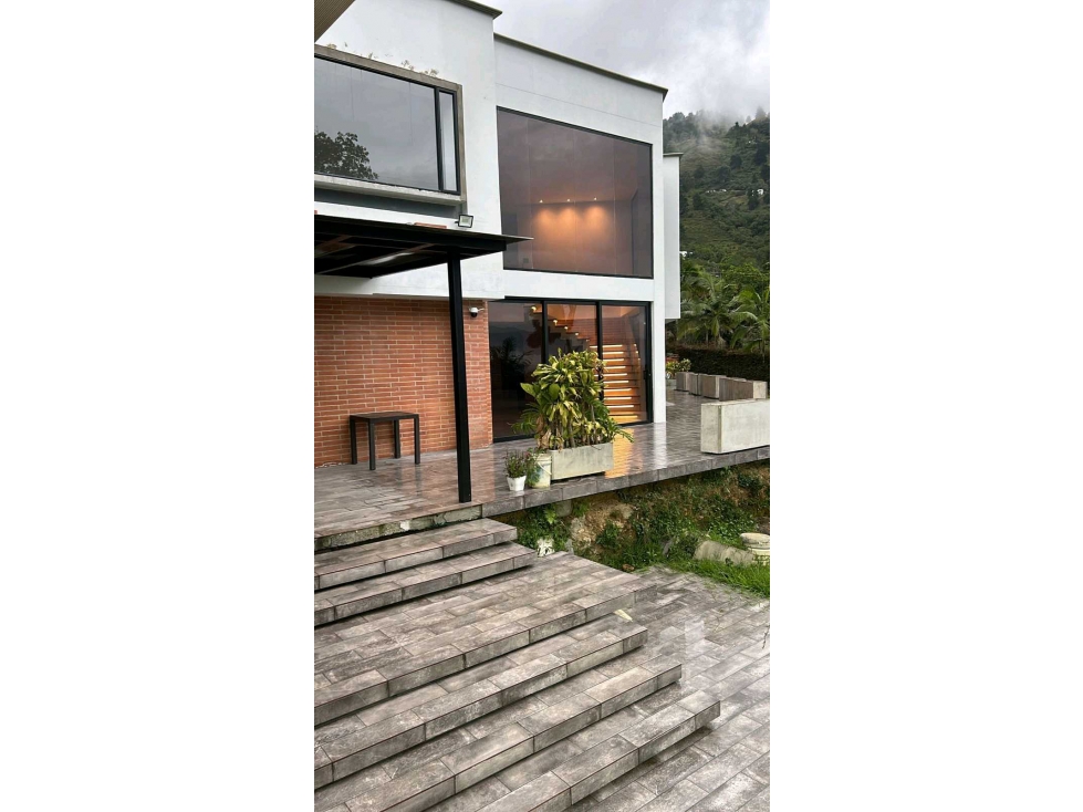 Casa Campestre en Parcelacion Copacabana en vereda La Veta en Venta