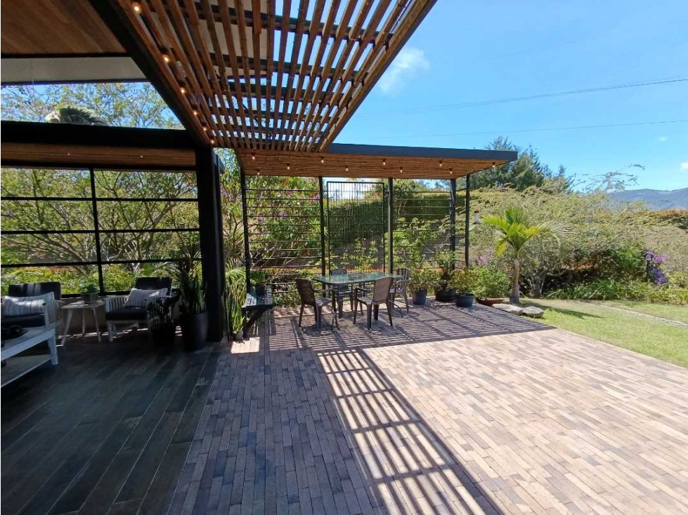 VENDO Casa en Parcelacion cerca a La Ceja, 330m² + 42m² de deck. — foto 3