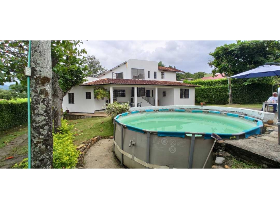 Casa Campestre En San Joaquín En Condominio - 1