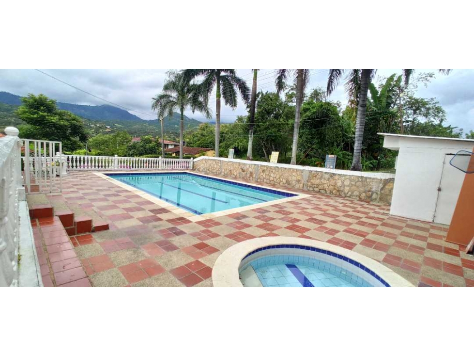 Casa Campestre En San Joaquín En Condominio - 2