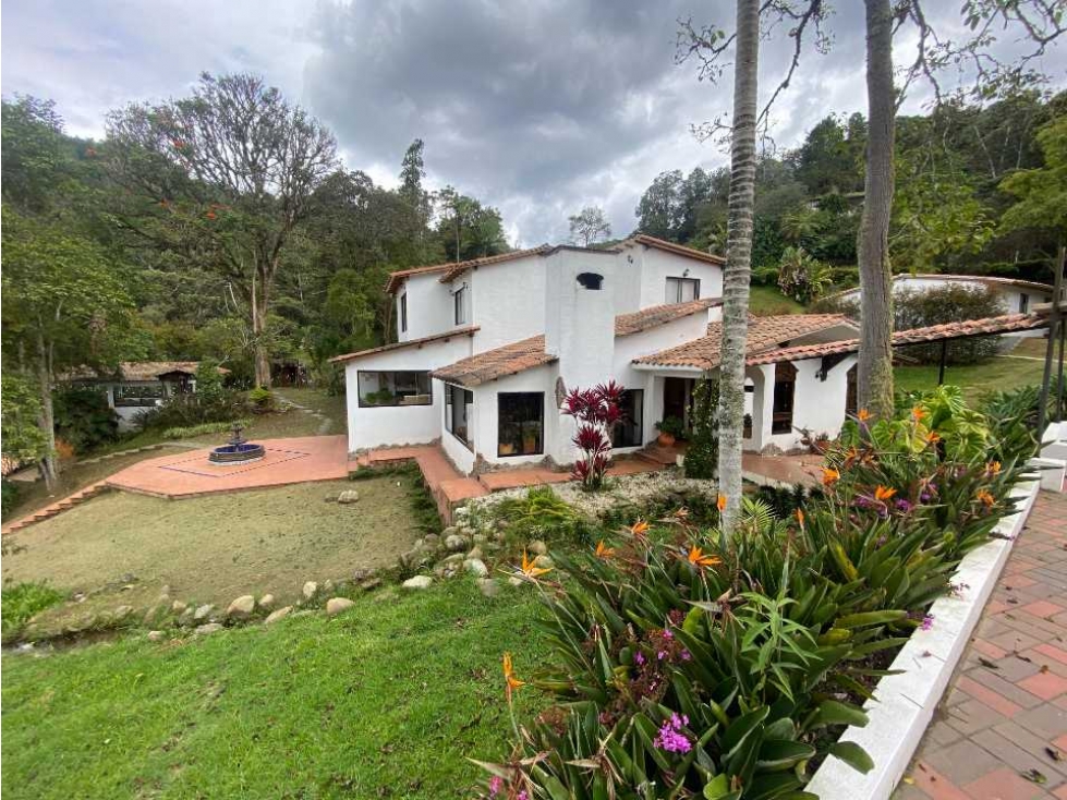 vendo Casa campestre en unidad cerrada en el retiro (LDC)