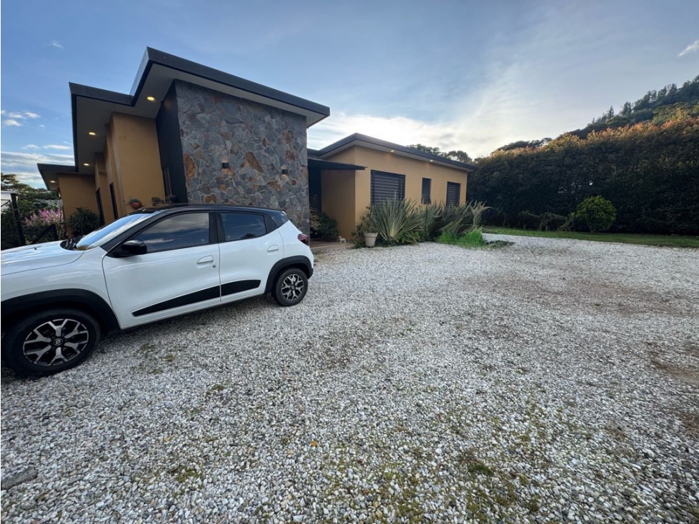 Casa campestre en unidad cerrada via san Antonio la ceja LDC — foto 5