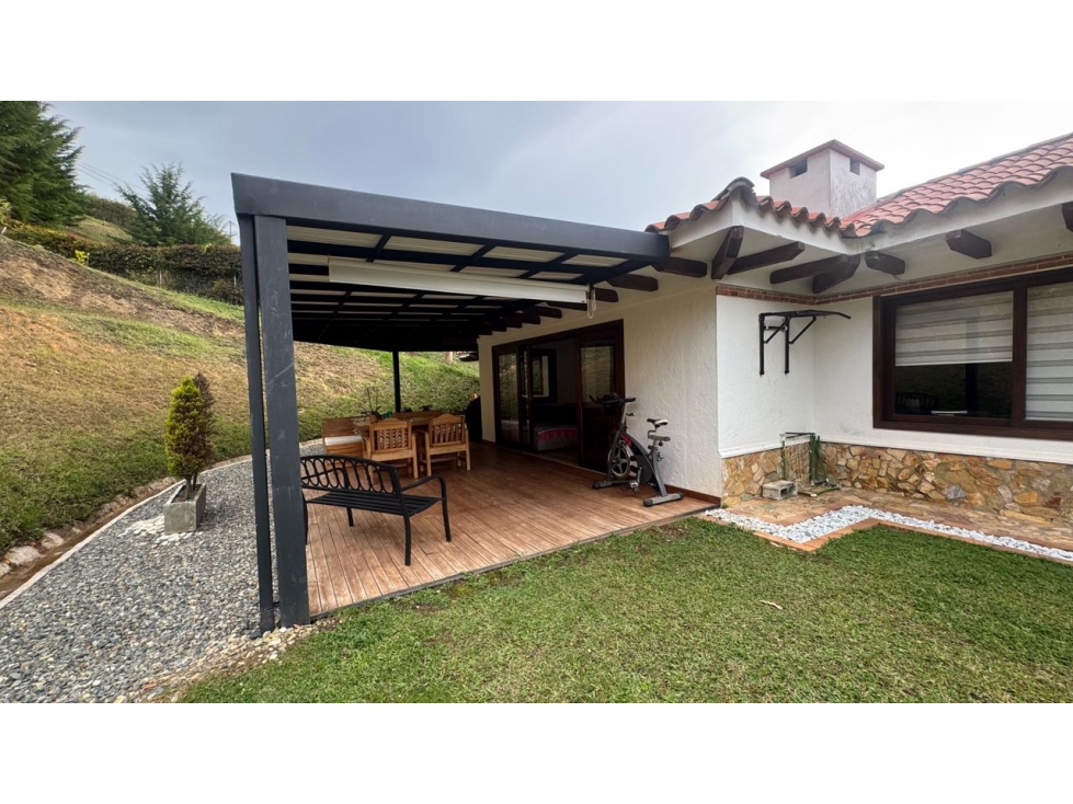 Casa campestre en unidad con portón eléctrico en el Carmen de Viboral — foto 5