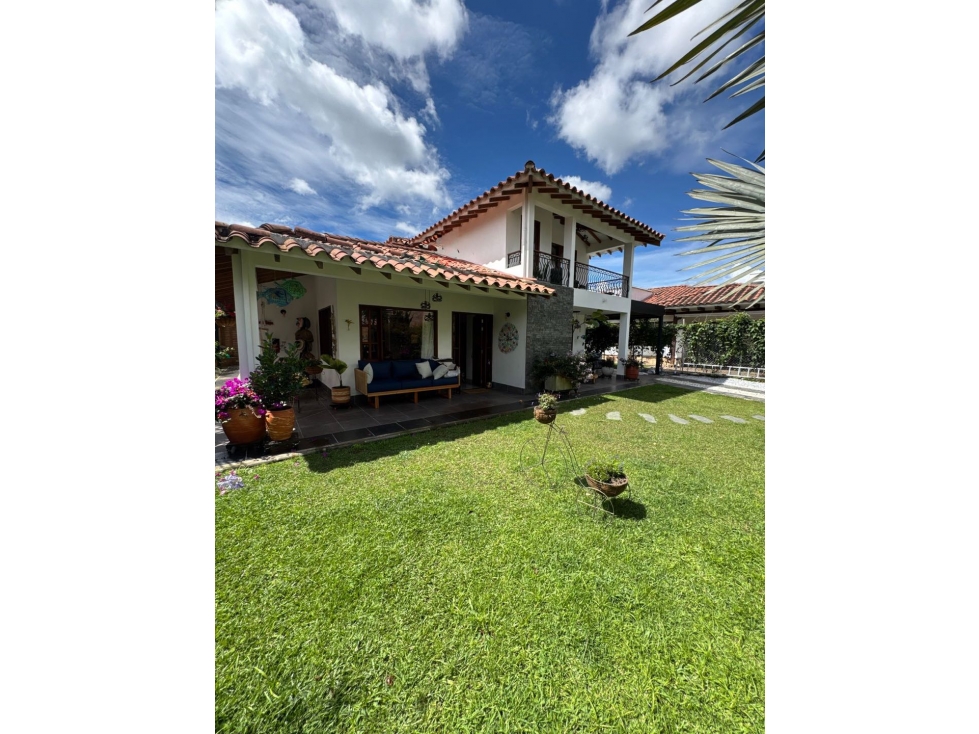 Casa campestre en urbanización cerrada La Ceja — foto 2