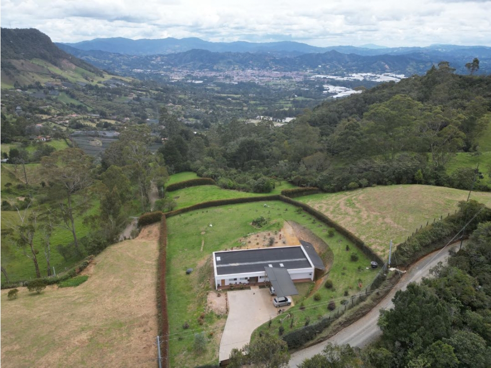 Casa campestre en urbanización abierta La Ceja — foto 2