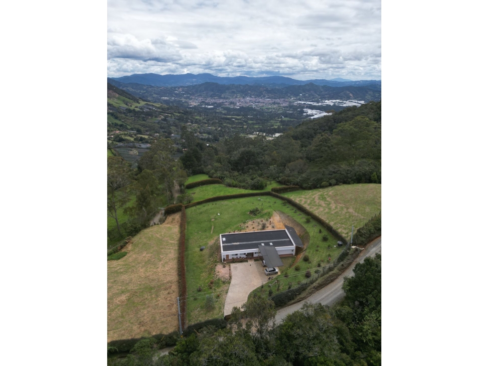 Casa campestre en urbanización abierta La Ceja — foto 3