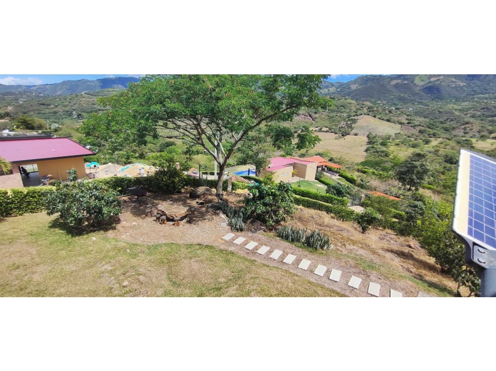 Casa campestre en urbanización de 2115 M2 en 970 mill en lLA Mesa Cund - 2