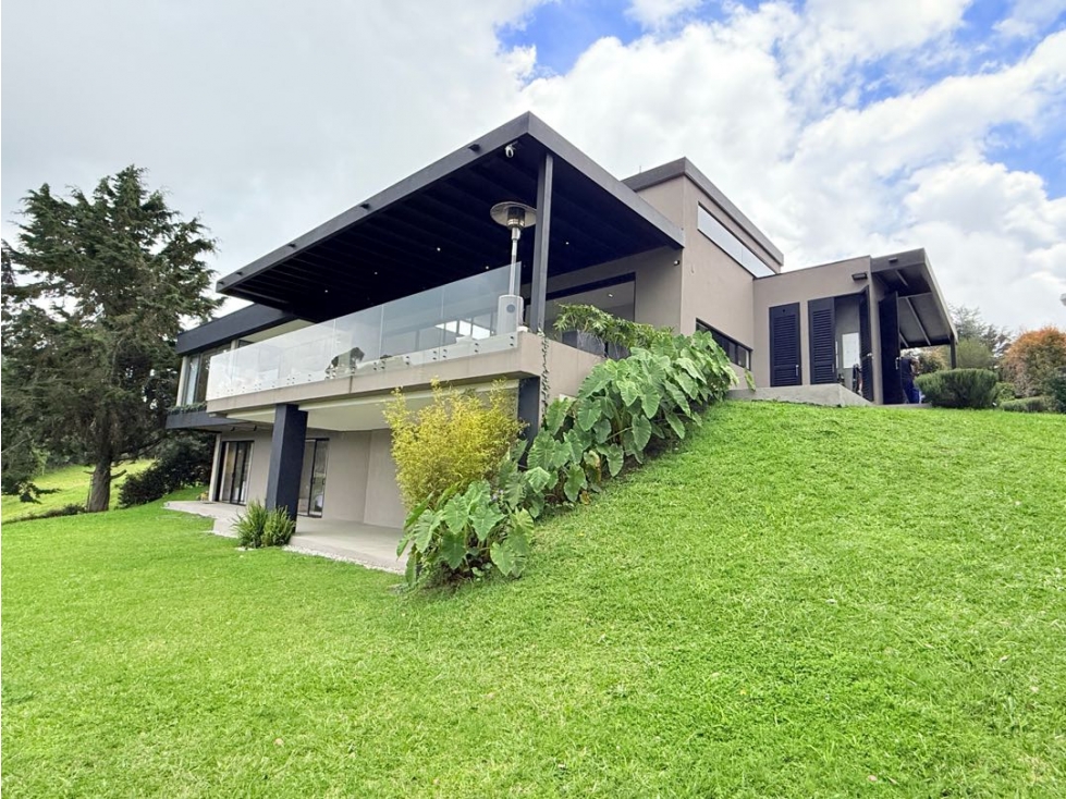 Casa Campestre en Venta Alto de las Palmas 450m2 Construidos — foto 2