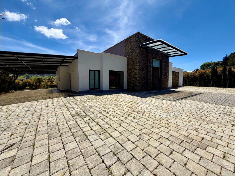 Casa campestre de un nivel en venta Alto de Las Palmas