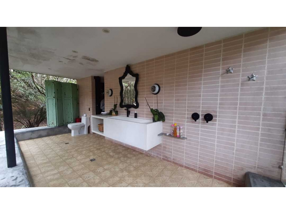Casa Campestre en Venta, Altos del Escobero, Envigado, Antioquia +C