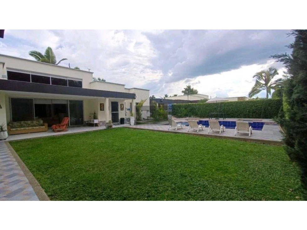 Casa campestre en venta cerca al Club Campestre