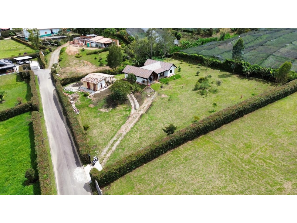 Casa campestre en venta El Carmen de Viboral, Vereda El Cerro — foto 2