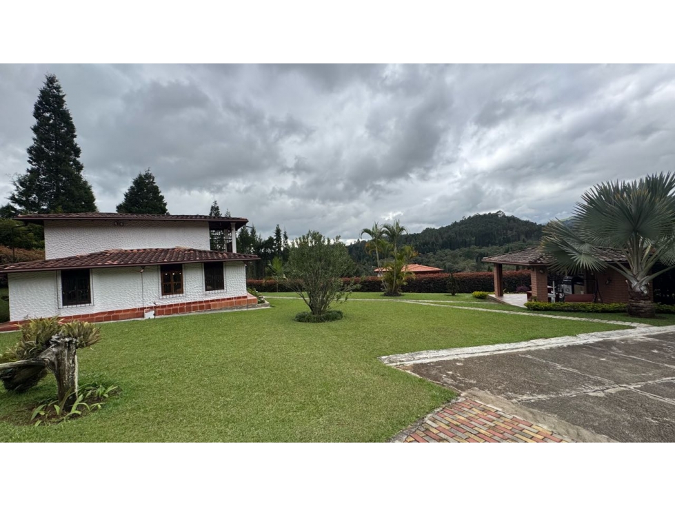 Casa campestre en venta en condominio con portón en guarne — foto 3