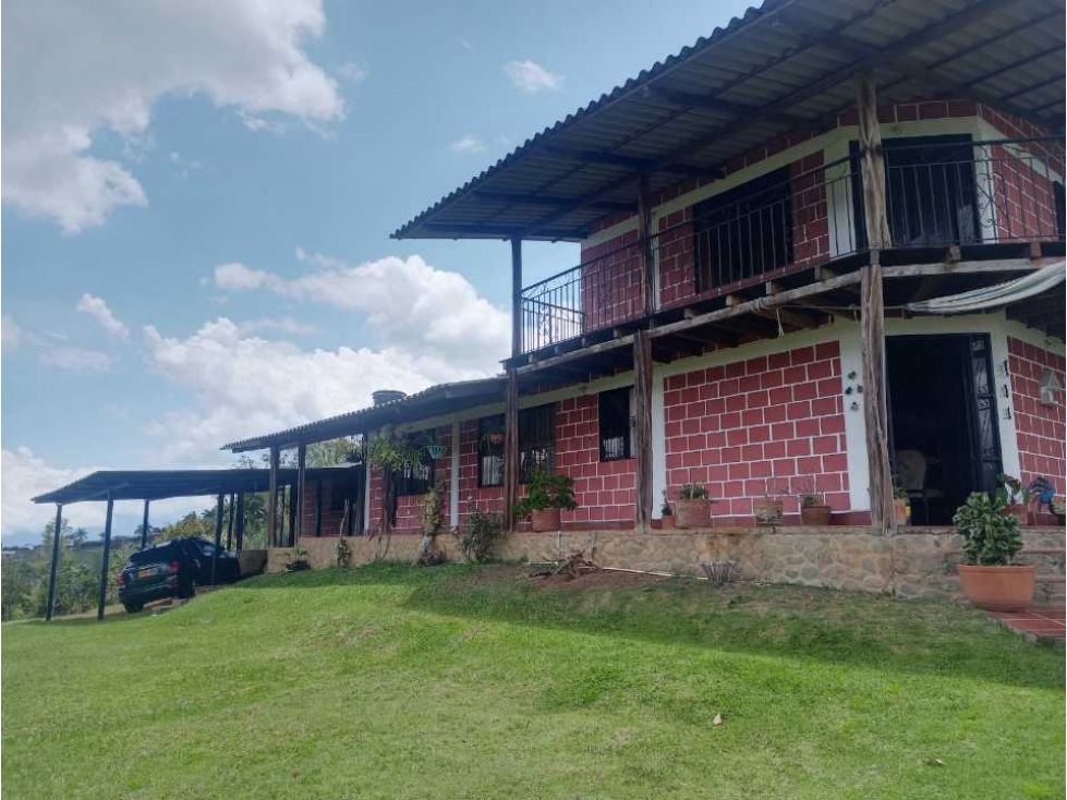 Casa campestre en venta en el queremal valle