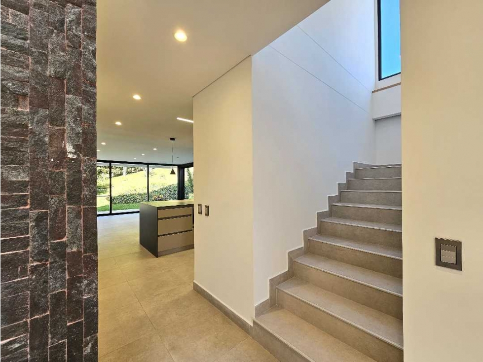 Casa en Venta o Arriendo en El Retiro, Antioquia — foto 3