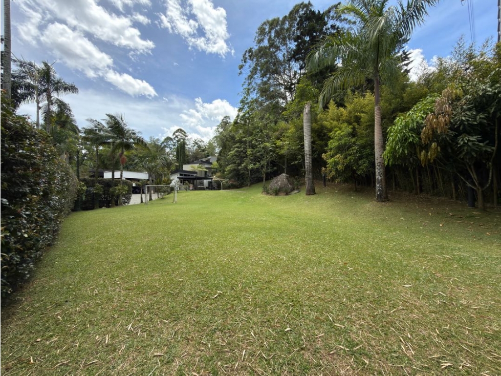 CASA CAMPESTRE EN VENTA EN ENVIGADO SECTOR EL ESCOBERO (PARTE BAJA) — foto 2