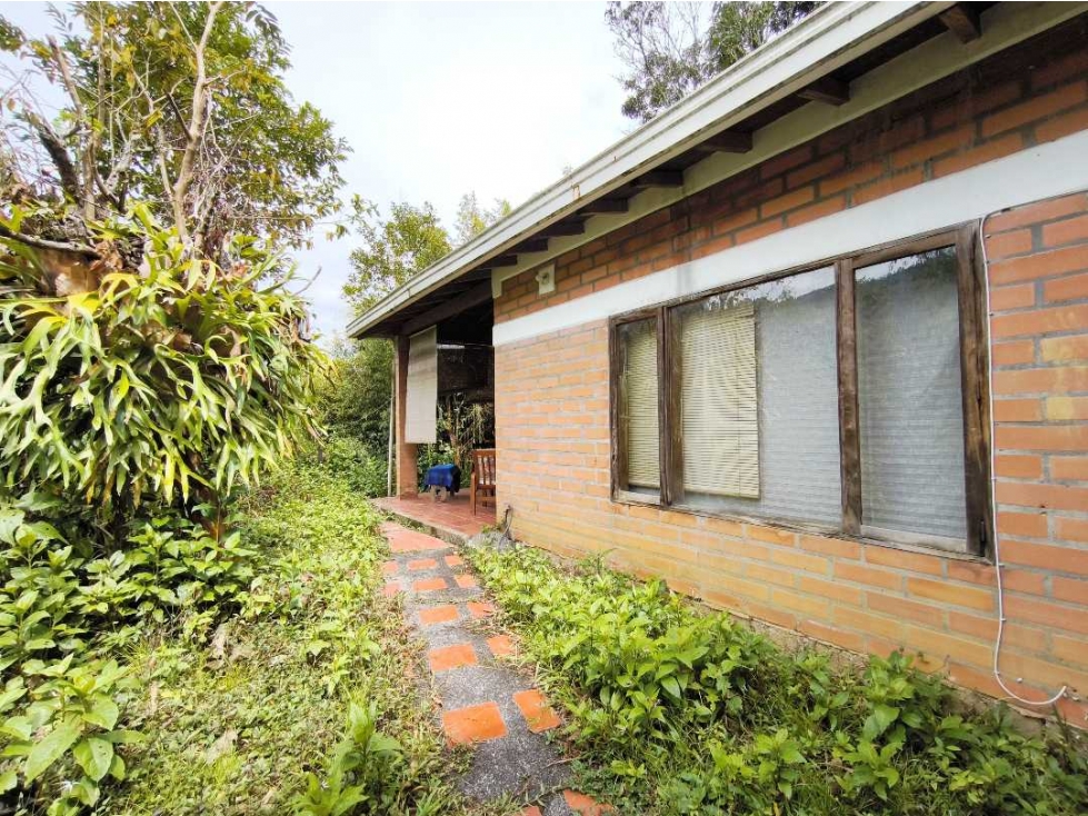 Casa campestre en venta en Sabaneta Las Lomitas, lote 2.160 m² - 3