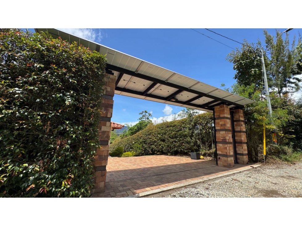 Casa campestre en venta en San Nicolás unidad con portón LDC