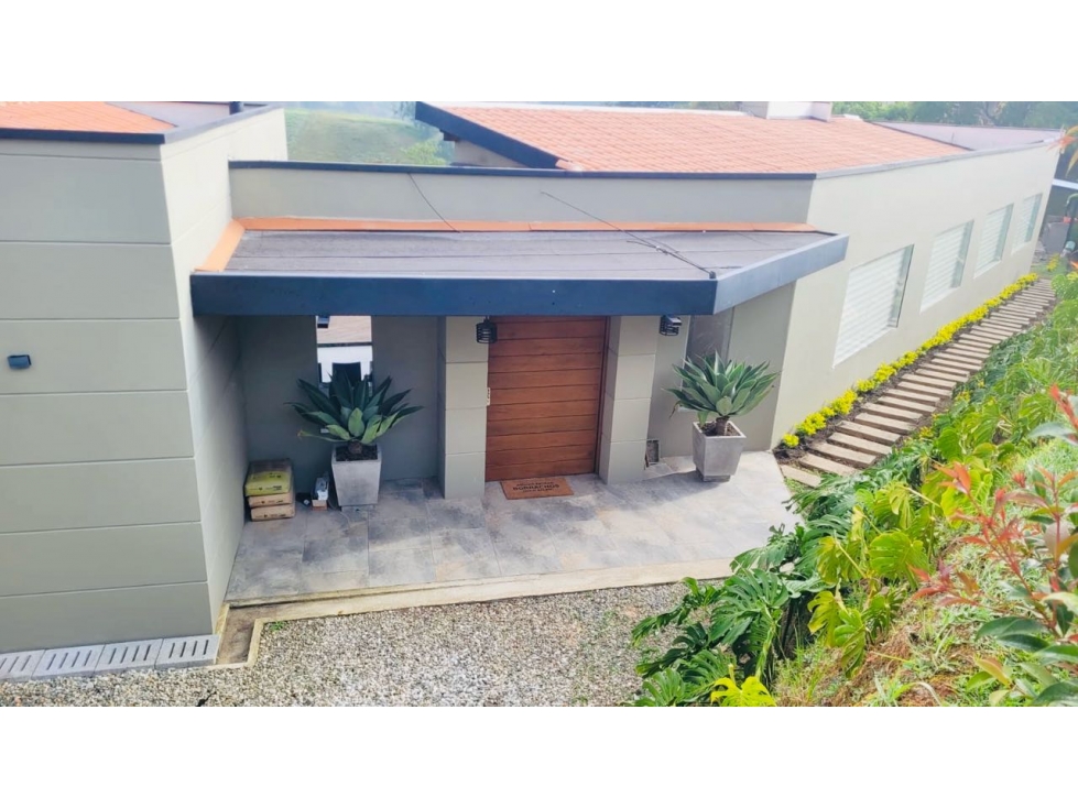 Casa campestre en venta entre Rionegro y el Carmen de víboral