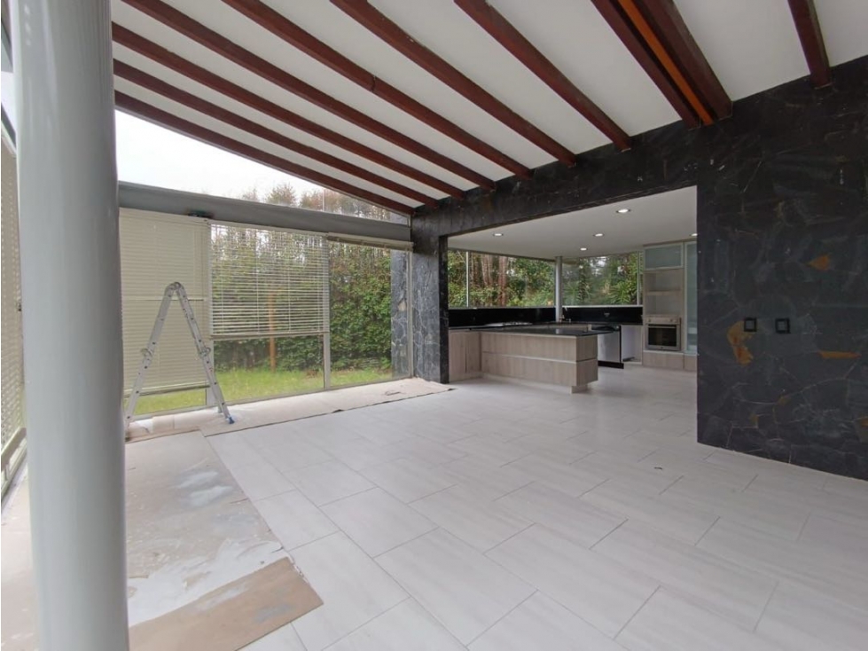 Casa campestre en venta Envigado Loma Del Escobero — foto 3