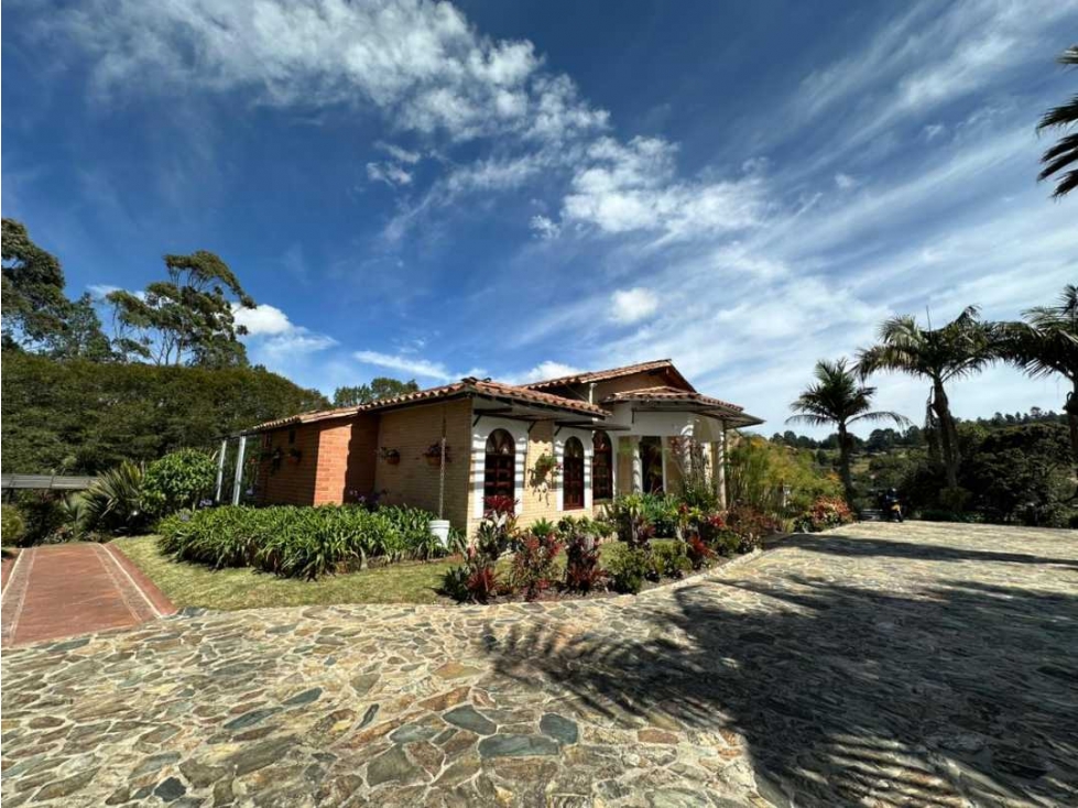 CASA CAMPESTRE EN VENTA ENVIGADO ALTO DE LAS PALMAS (T) — foto 4