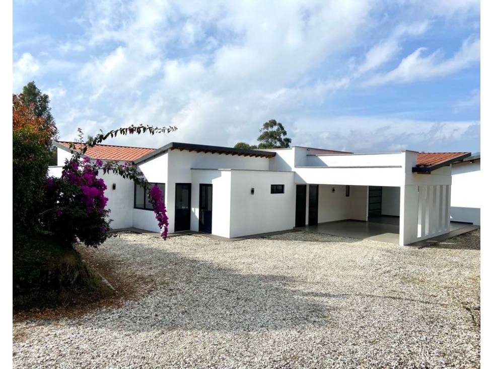 CASA CAMPESTRE EN VENTA, LA CEJA, ANTIOQUIA