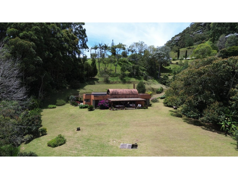 Casa campestre en venta La Ceja Antioquía