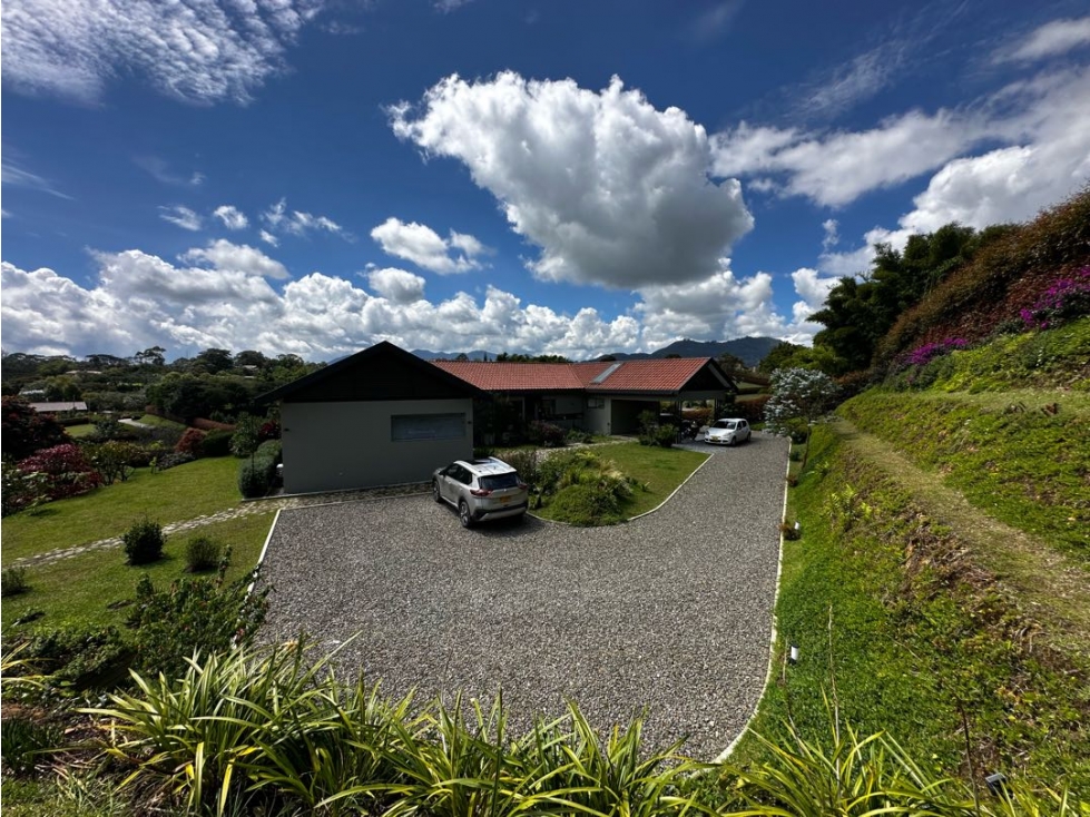 Casa campestre en venta Llanogrande