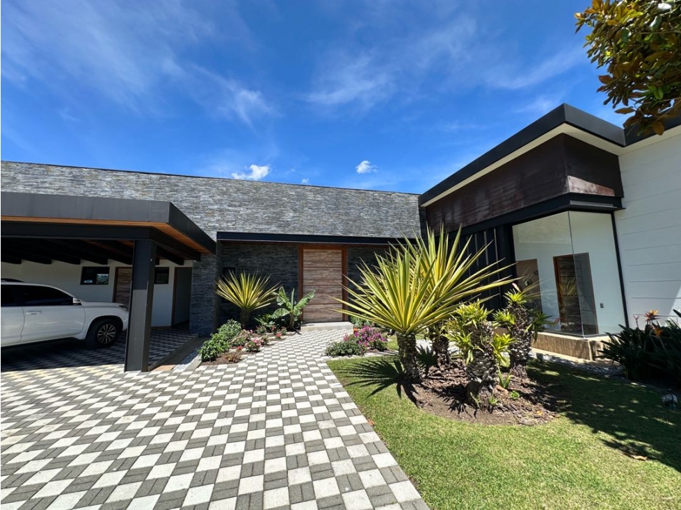 Casa campestre en venta Llanogrande