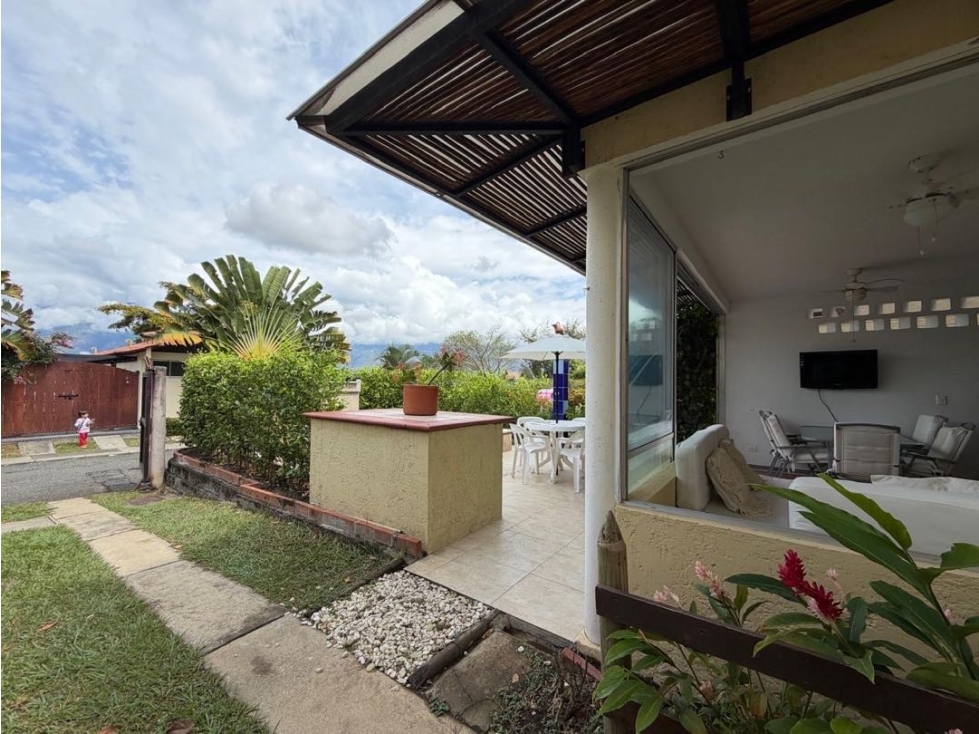 CASA CAMPESTRE EN VENTA - SANTAFE DE ANTIOQUIA - 2