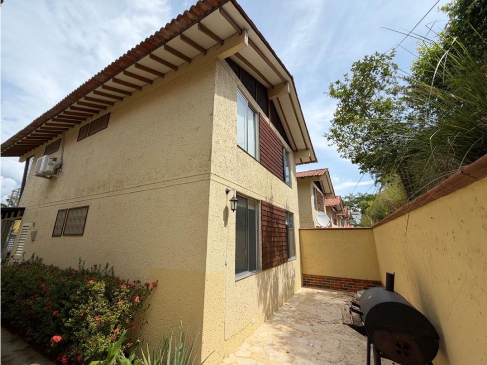 CASA CAMPESTRE EN VENTA - SANTAFE DE ANTIOQUIA - 4