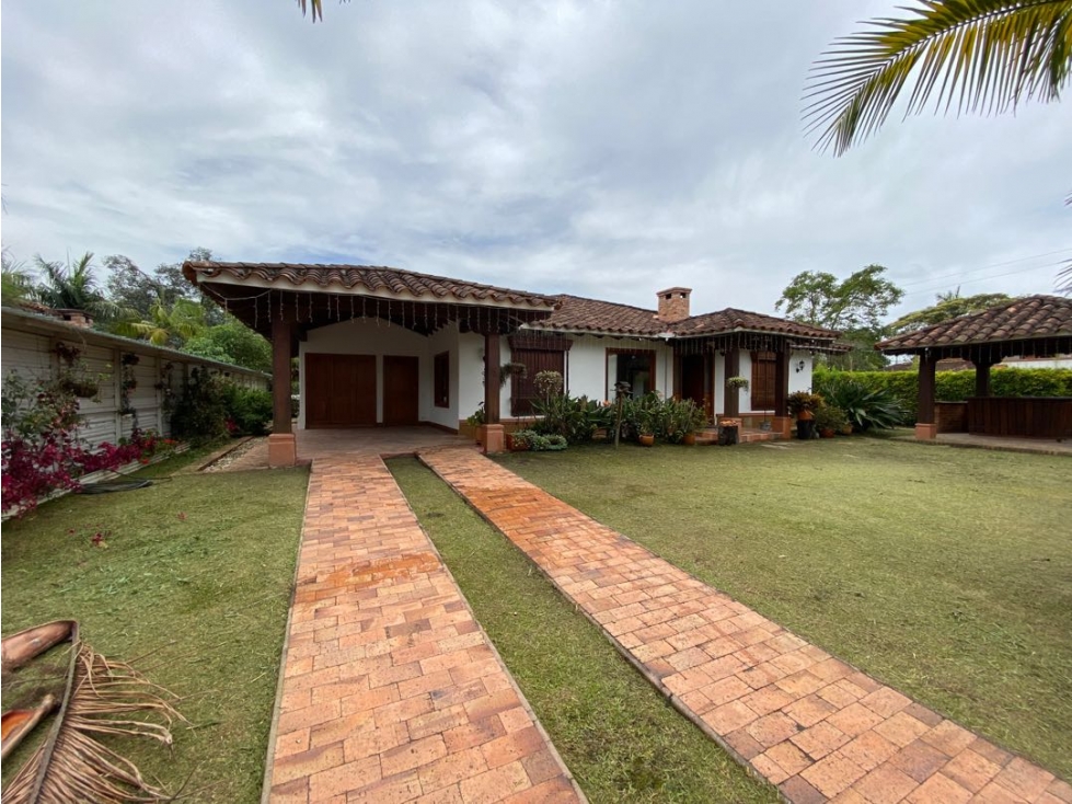 Casa campestre en venta sector Gualanday