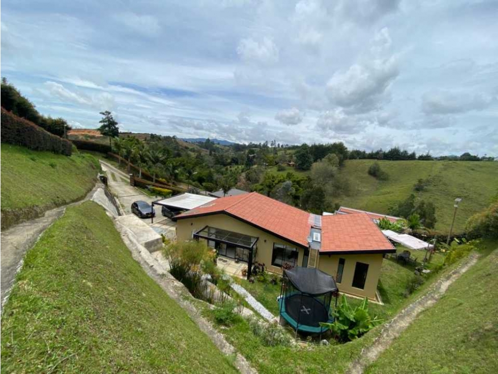 Casa campestre en venta vía vieja Rionegro-Marinilla