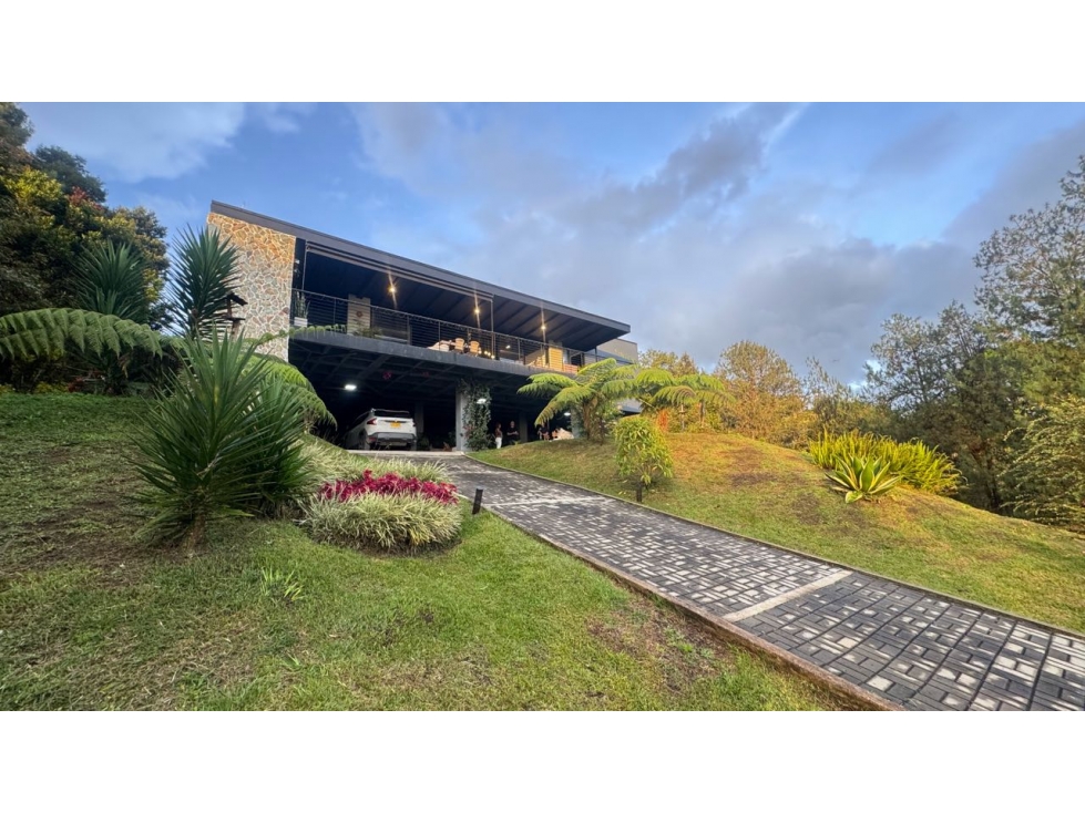 Casa campestre en venta via san Antonio la ceja en unidad cerrada — foto 2