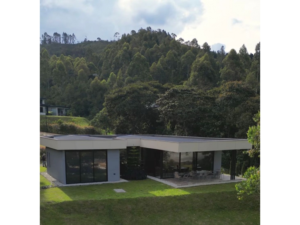 Casa campestre en venta y/o Alquiler Llanogrande Retiro
