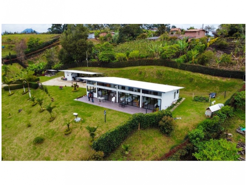 Casa campestre en venta-Carmen de Viboral [cristorey]