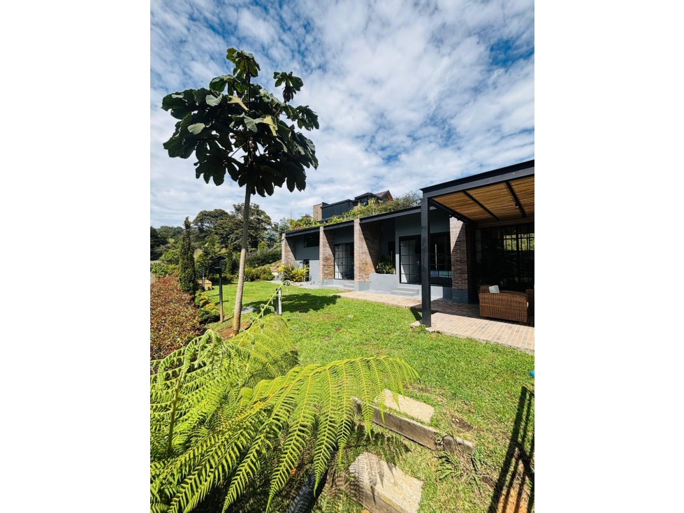 Casa campestre estilo industrial vía San Antonio la Ceja [cm] — foto 5