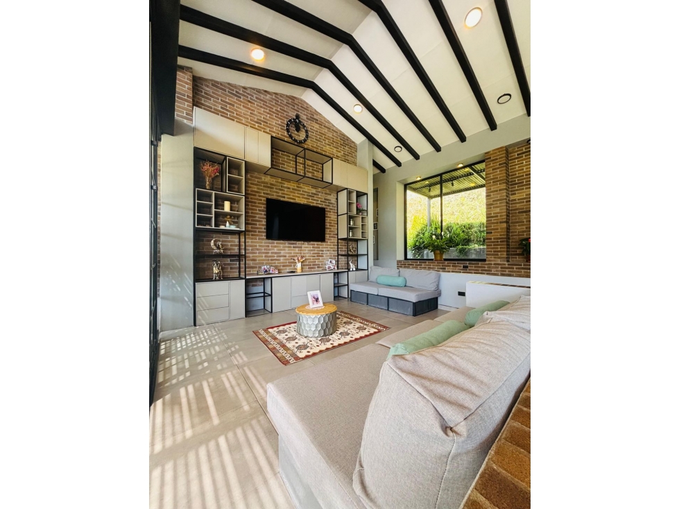 Casa campestre estilo industrial vía San Antonio la Ceja [cm] — foto 6