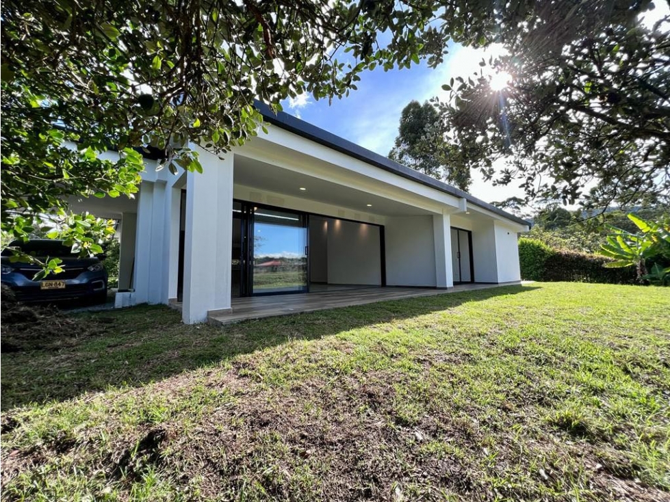 Casa finca moderna independiente